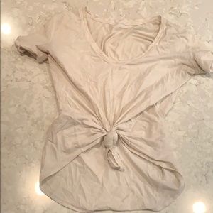Lululemon shorts sleeve T-shirt white
